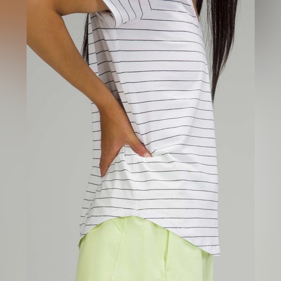2024 Lululemon V-Neck Love T-Shirt, Short Serve White and Black Stripe, … - Picture 2 of 8